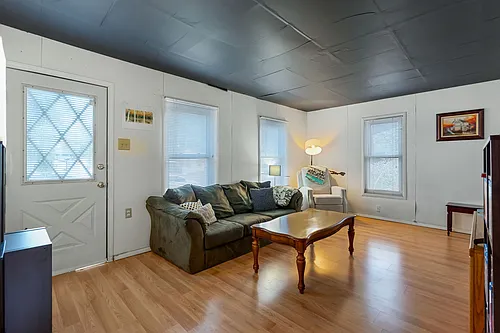 331 N Loomis Ave Photo 1