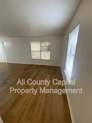 829 Ken St Photo 1
