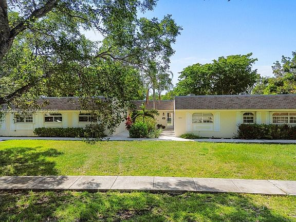 4th image of 17244 SW 112th Pl #21342
