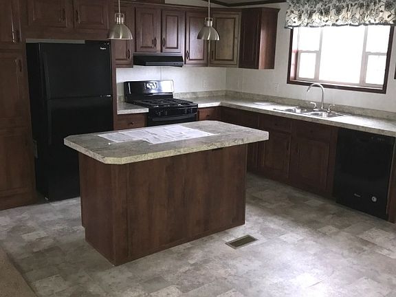3rd image of 6007 Manley Dr