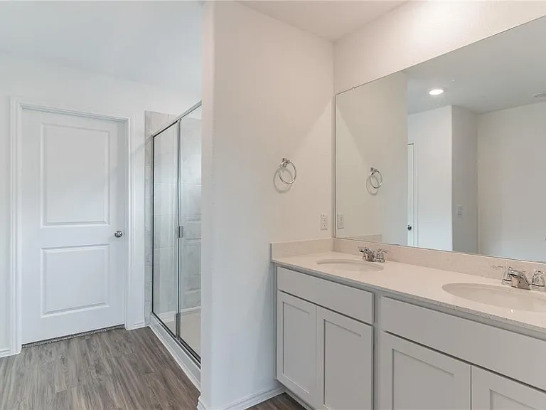 500 Jack Ryan St — Photo 16