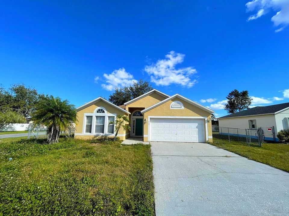 1st image of 909 Derbyshire Dr
