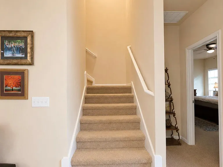1403 Brashear Ct — Photo 5