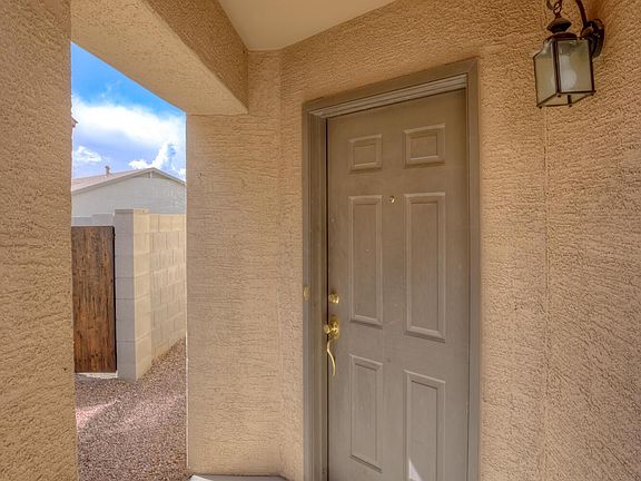 3rd image of 3313 W Treece Pl