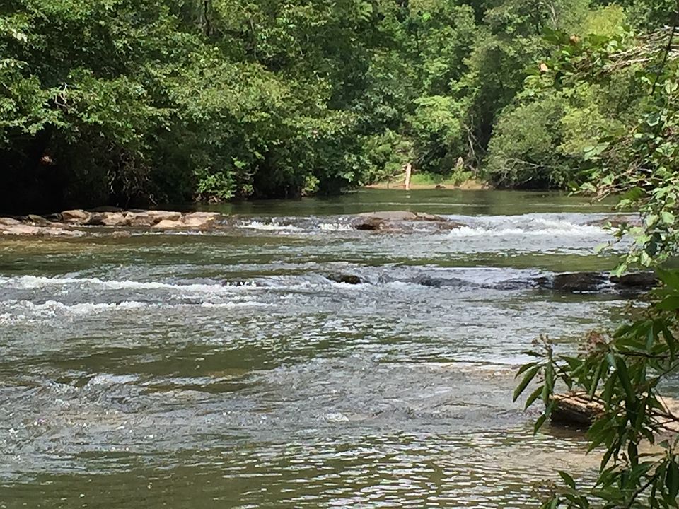 2nd image of 511 River Ridge Rd