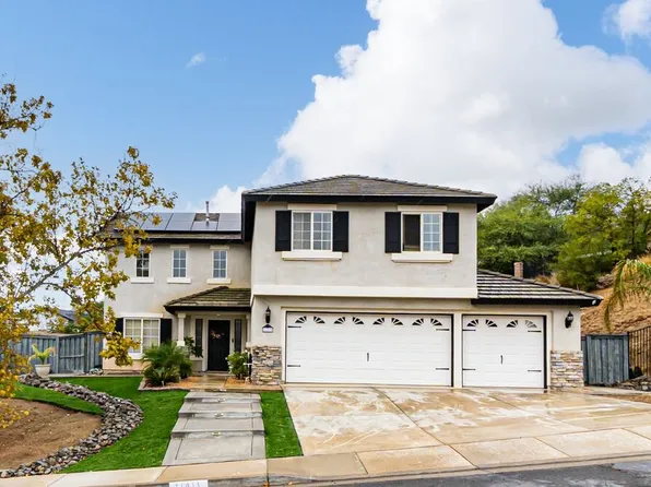 21035 Canyon Ridge Dr, Lake Elsinore, CA 92532
