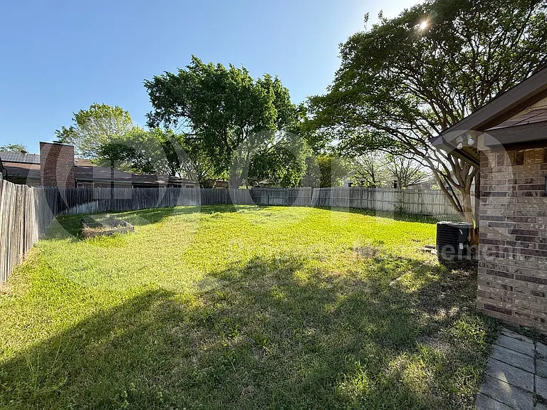 3005 Meandering Way — Photo 24