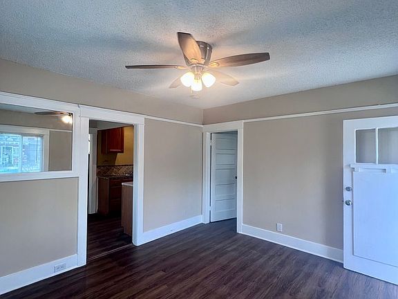 3rd image of 4238 Alabama St