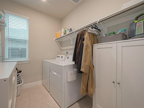 3rd image of 24211 Buckbrush Ln