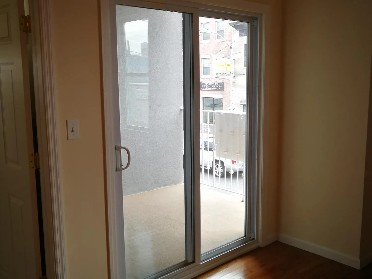 3 bed, 2.5 bath, 1600 sqft, $2,900 — Photo 4
