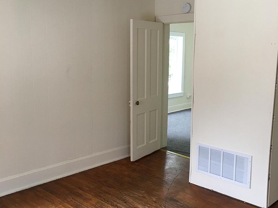 2nd image of 282 W River St #2