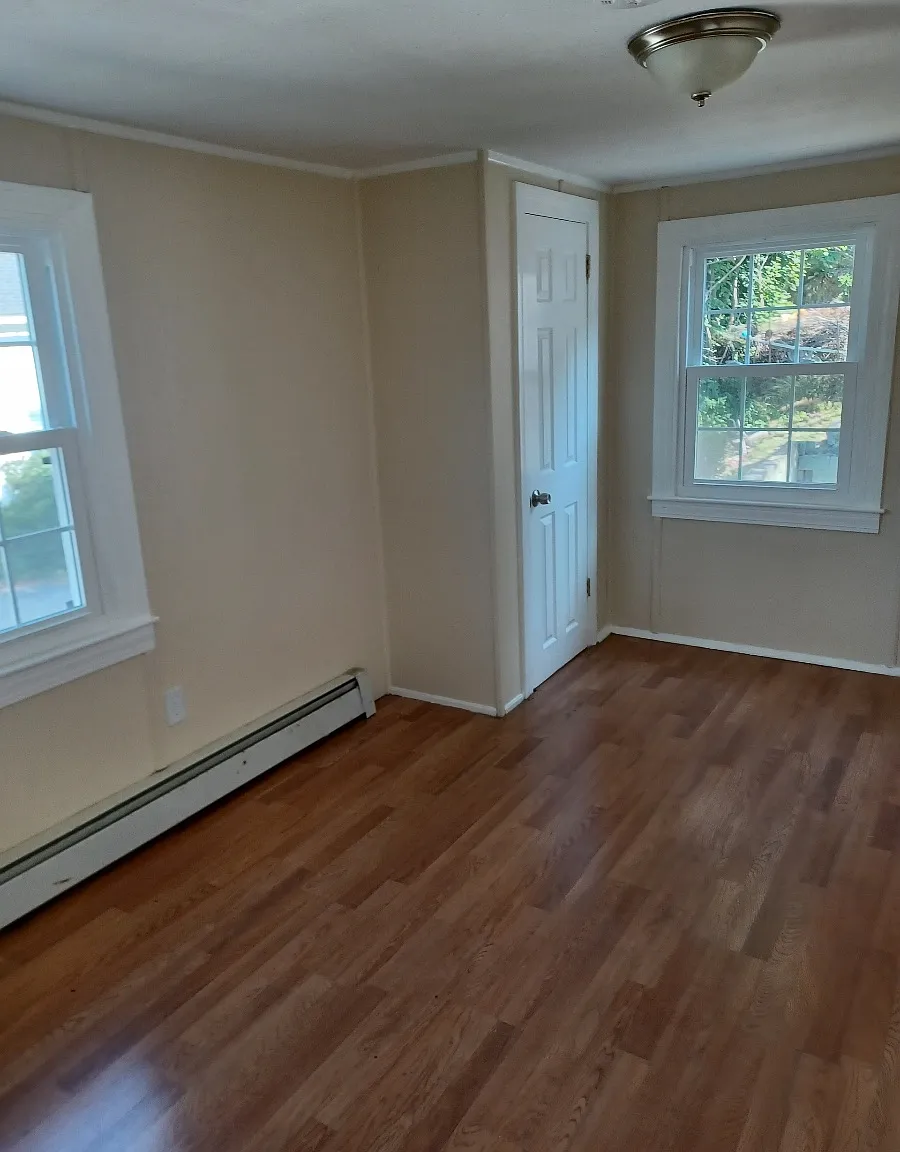 3 bed, 1200 sqft, $1,950 — Photo 3