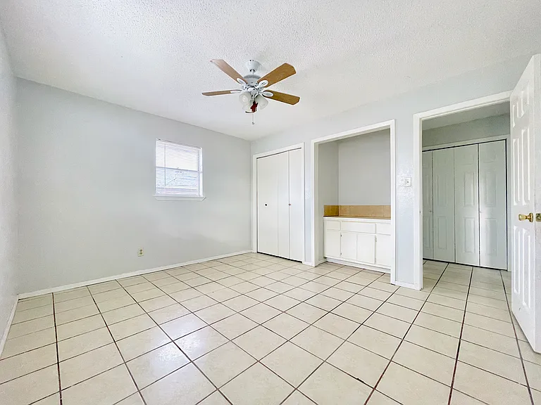 520 Gastel Cir #1 — Photo 10