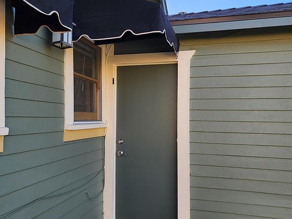 2nd image of 123 S Illinois St #1