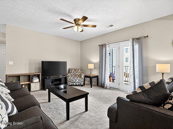 3rd image of 12200 Redspire Dr #202