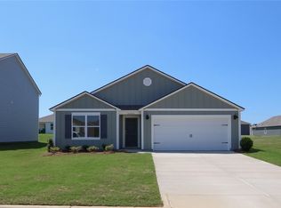 11568 McCord Ln, Moundville, AL 35474