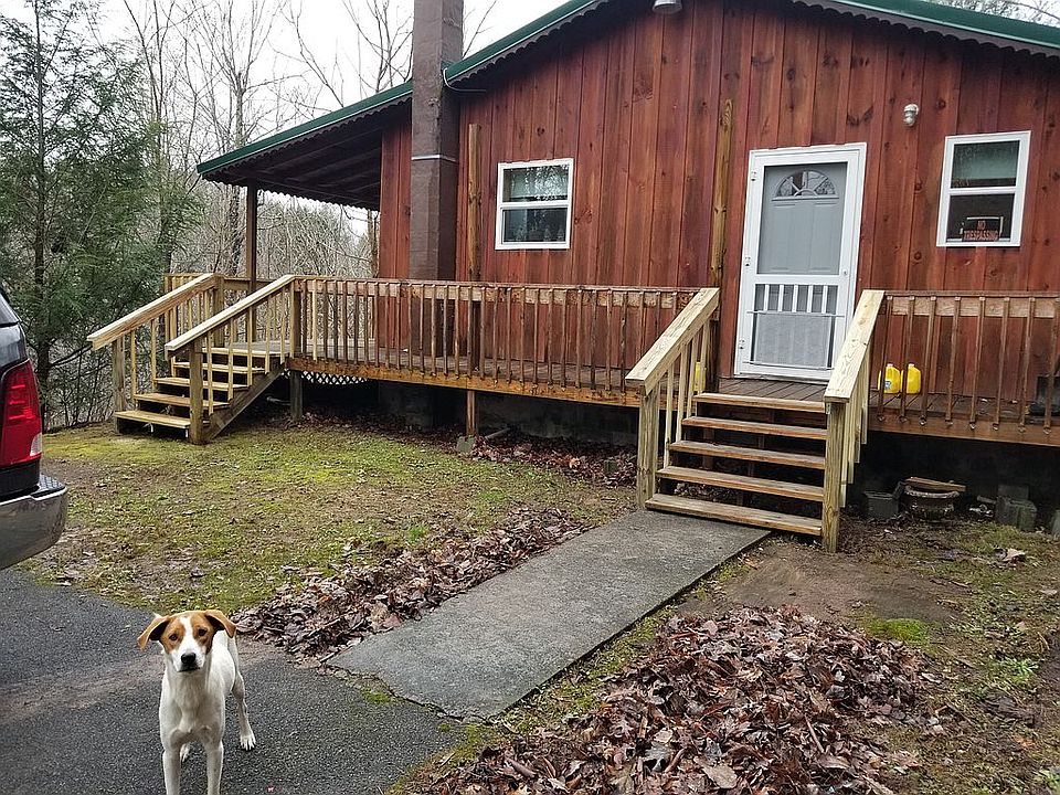 1st image of 816 Sprucey Ln