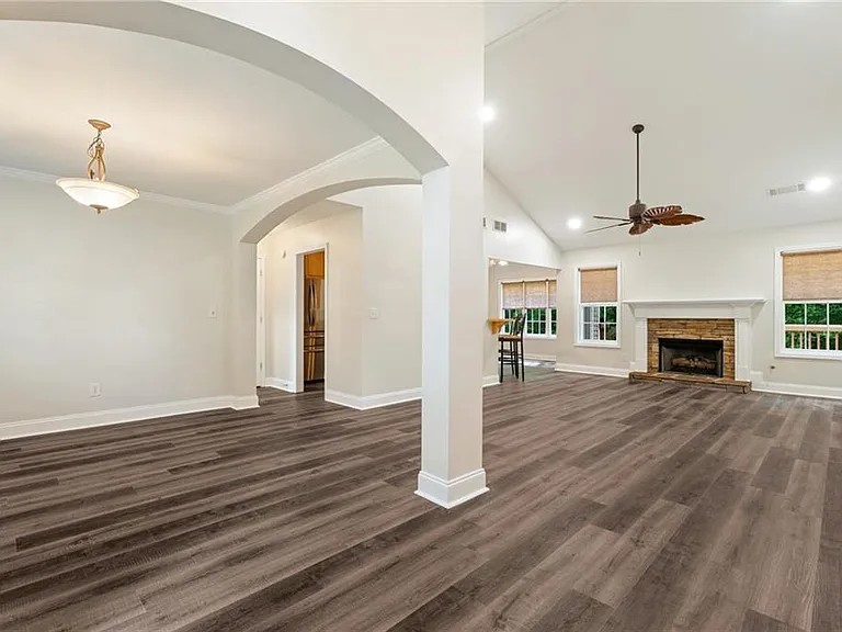 6920 Autumn Hills Dr — Photo 3