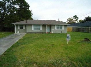 6834 Terrell St, Groves, TX 77619