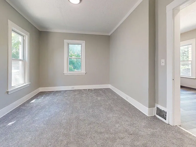 3222 W 94th St — Photo 84