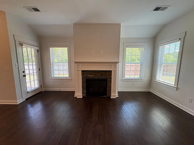 3006 Makenlee St — Photo 10