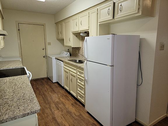 4th image of 4745 2nd St