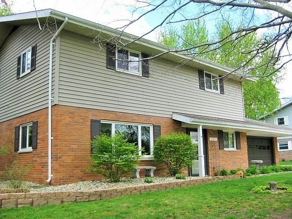 2nd image of 4490 Douglas Dr
