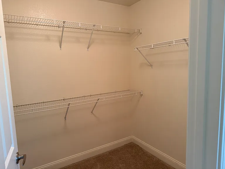 731 Majestic Dr — Photo 8