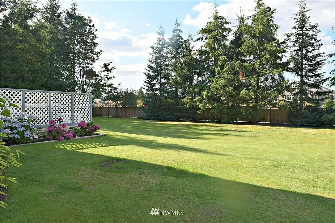 4 bed, 2650 sqft, $5,000 — Photo 3