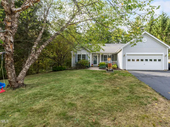 1143 Clute Crest Drive, Schenectady, NY 12309
