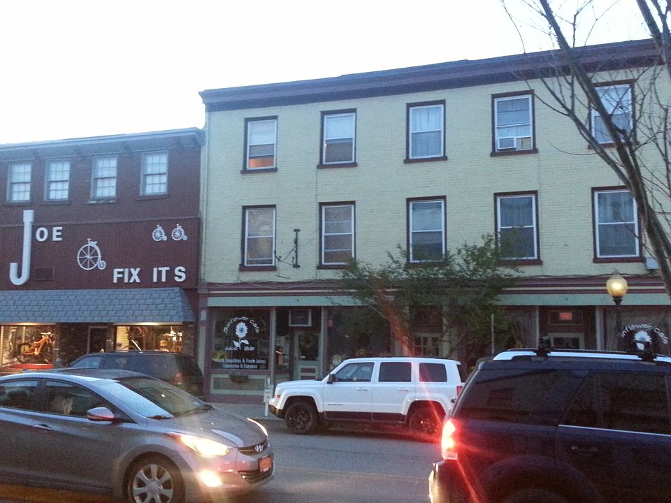 1st image of 16 W Main St APT 4
