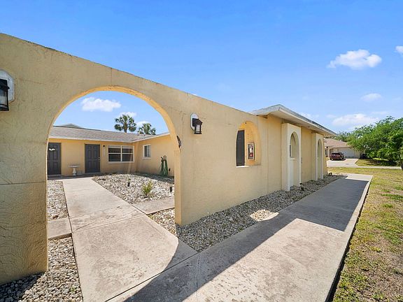2nd image of 13401 Pine Needle Ln #13407