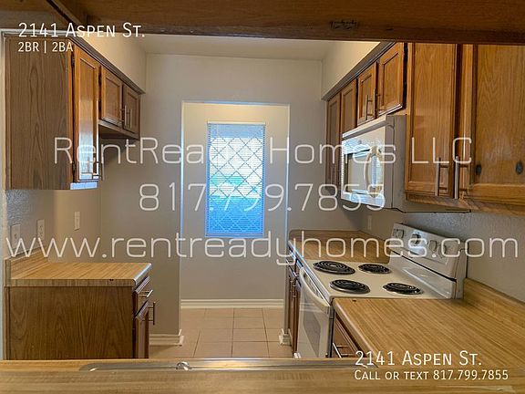 3rd image of 2141 Aspen St
