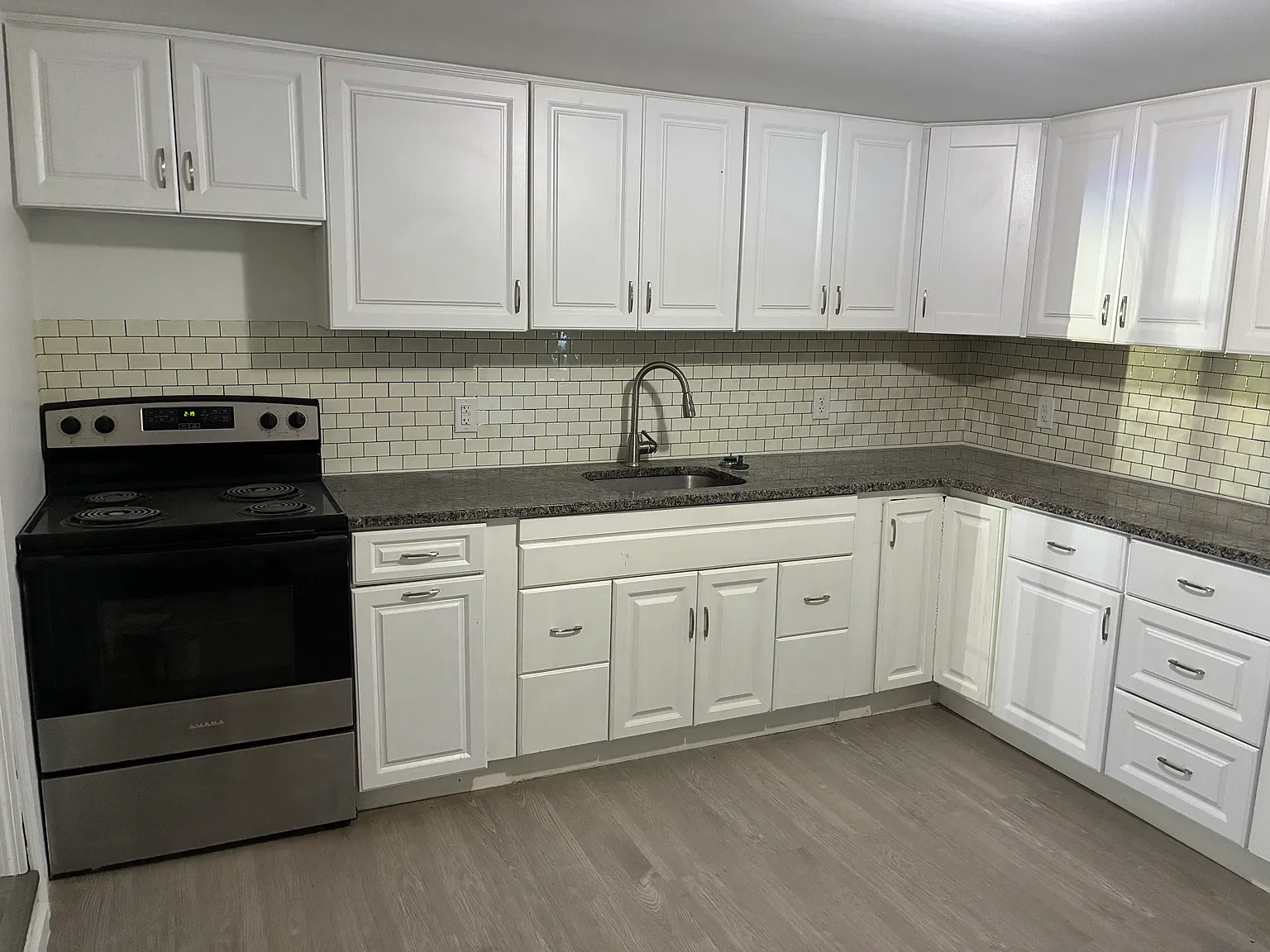 3 bed, 1200 sqft, $1,800 — Photo 4