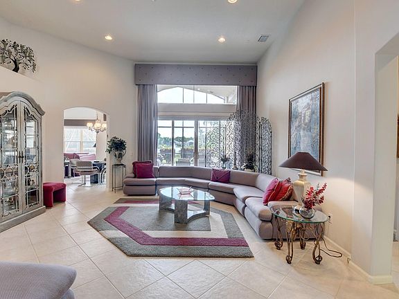 3rd image of 7023 Francisco Bend Dr