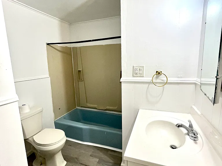 142 W Hale St — Photo 10