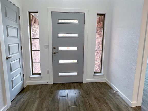 5th image of 5921 SE 88th St