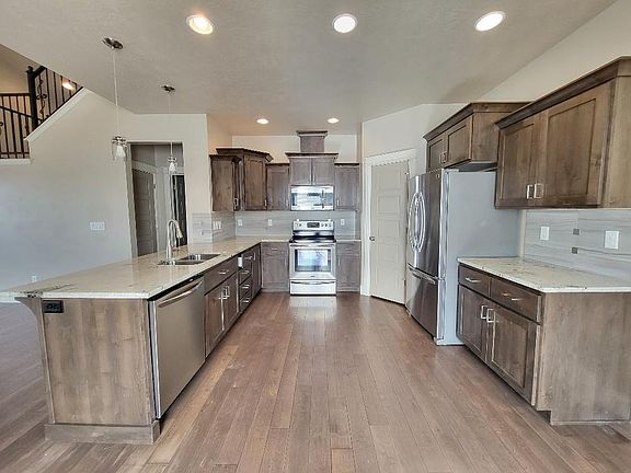 3rd image of 9595 W Woodland Dr