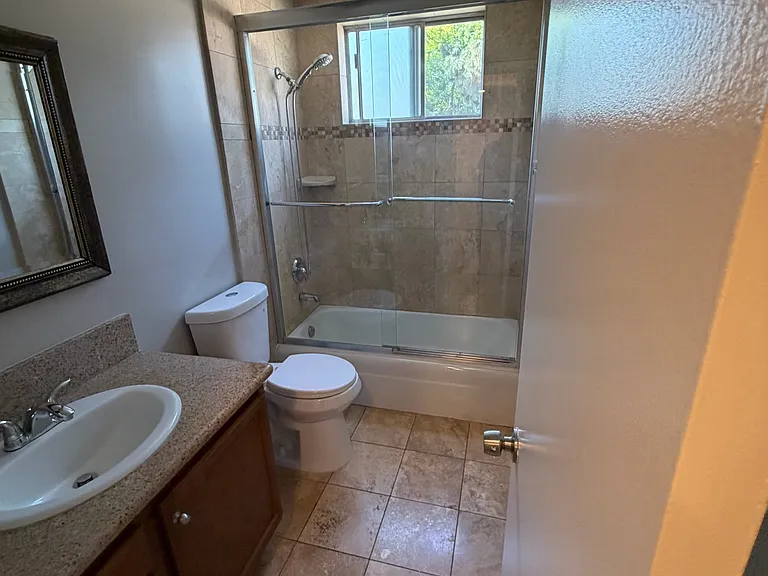 127 S Adams St — Photo 10