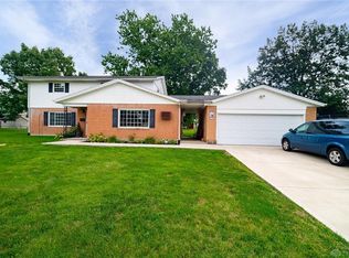 3840 Leonora Dr, Dayton, OH 45420