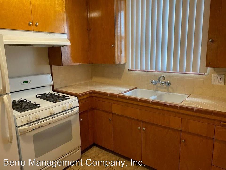1st image of 947 E Broadway APT 10
