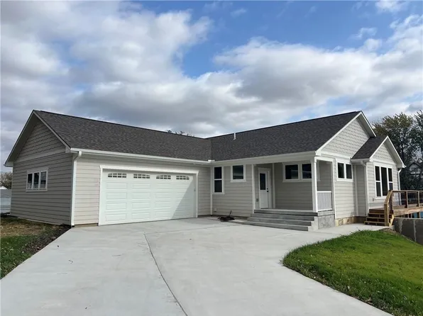 501 R St, Atchison, KS 66002