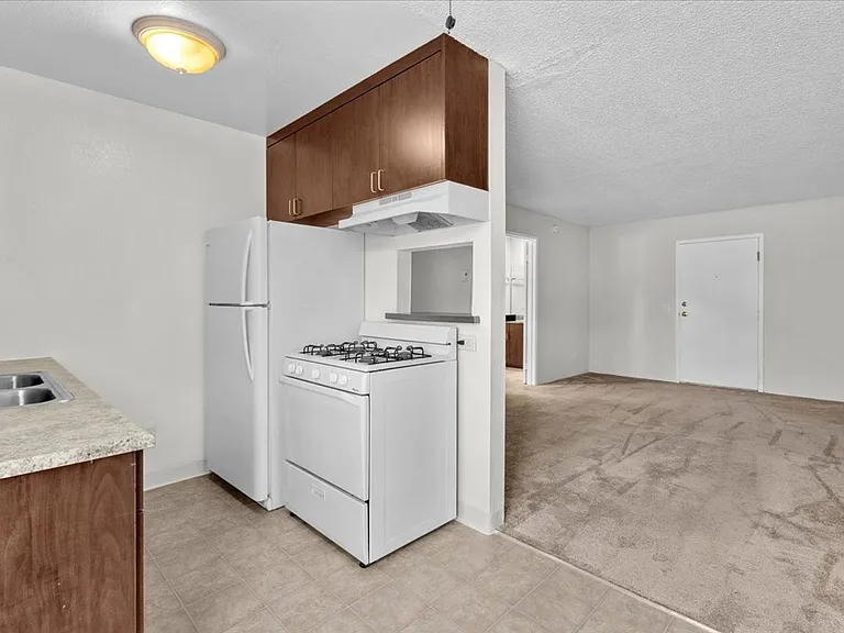 Blairwood Independence — Photo 11