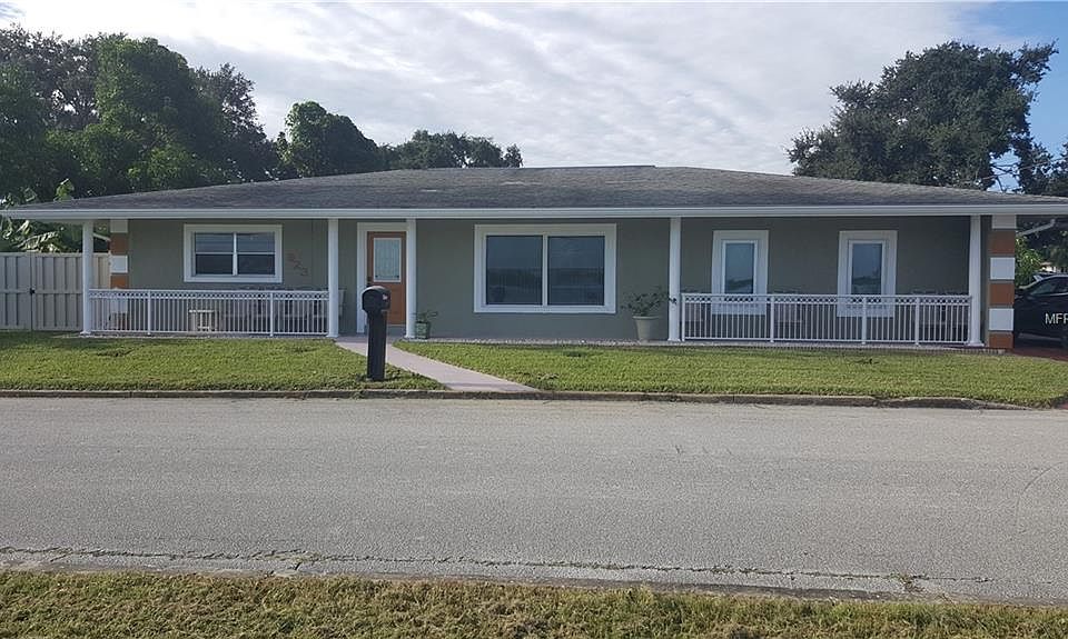 1st image of 923 E Dinner Lake Dr