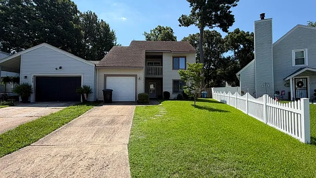 1818 Delaney St — Photo 1