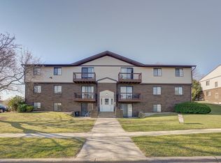 1525 Kenilworth Ct APT 5, Stoughton, WI 53589