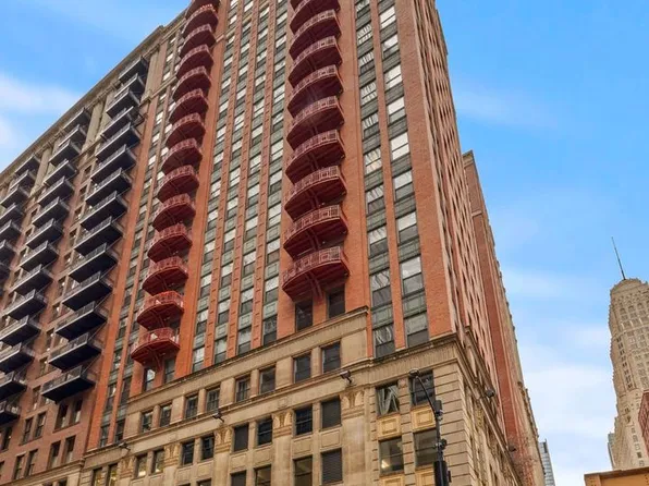 208 W Washington St APT 1208, Chicago, IL 60606