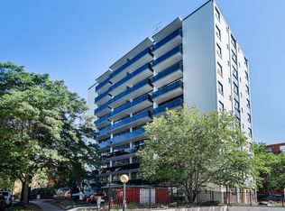 15 Walmer Rd #103, Toronto, ON M5R 2X1