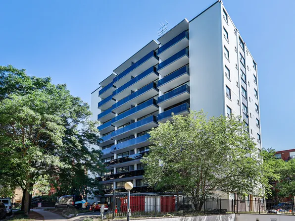 15 Walmer Rd, Toronto, ON