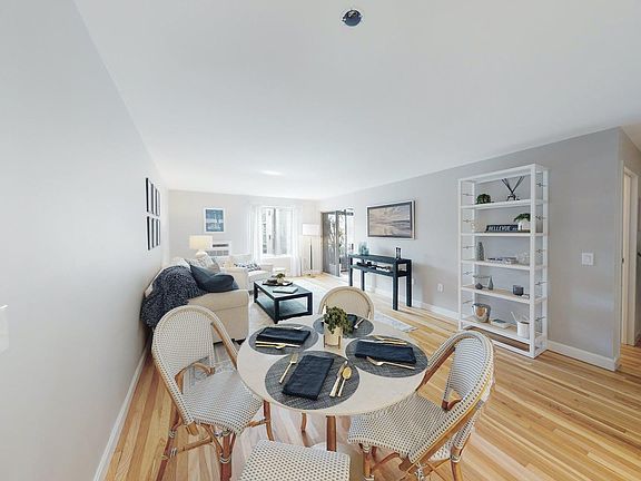 3rd image of 401 Bellevue Ave #209